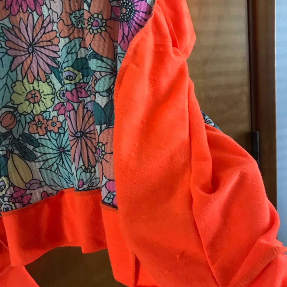 Bibi Neon Orange Floral Panel Short Sleeve Top - Picture 5 of 5